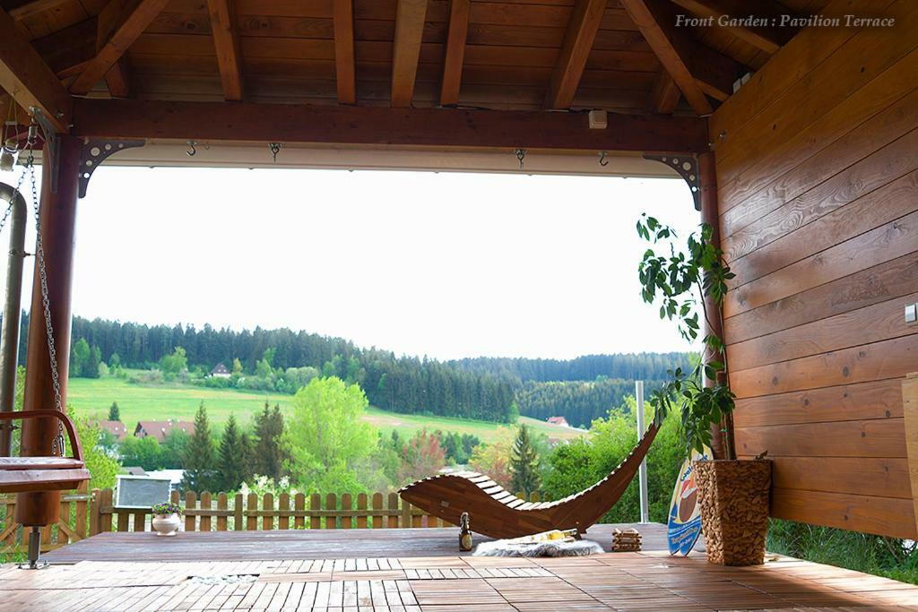 Entire House In Schwarzwald With Mountain View, Private Gym,Sauna And Garden Villa Unterkirnach Bagian luar foto